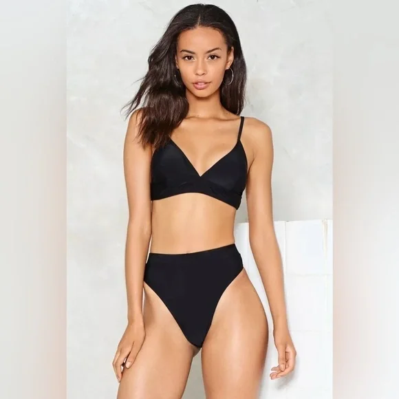 High Leg High Waist Bikini Brief From Nasty Gal US 2 - Picture 2 of 4